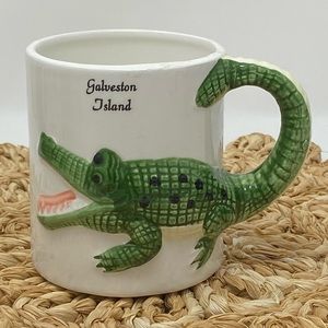 Alligator Mug ~ Vintage Galveston Island Mug  ~ Galveston Souvenir Vintage